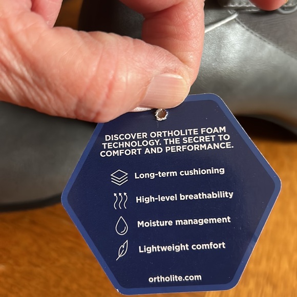 Gorgeous gray booties - Picture 6 of 7